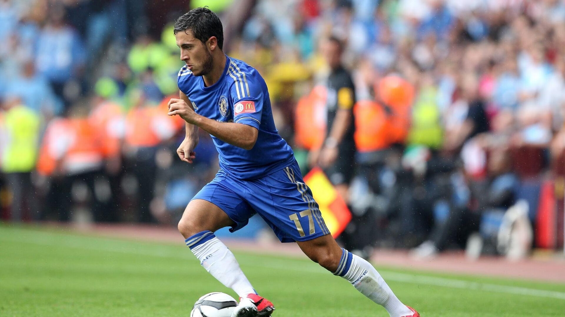 爱游戏电脑版官网-全面推动“足球+旅游”产业融合，打造多产业联动发展新平台，足球体育产业方案